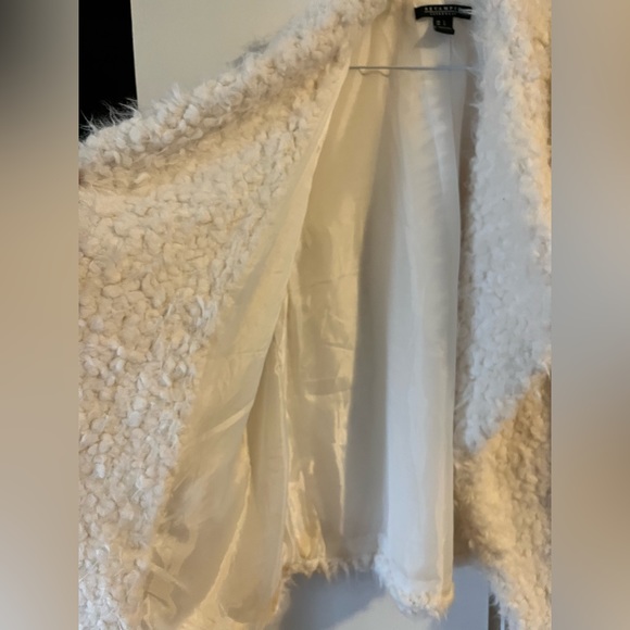 Fluffy vest - Picture 2 of 4